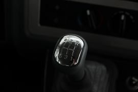 绿卡S&nbsp;载货车驾驶室                                               图片