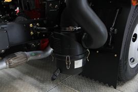 绿卡S&nbsp;载货车底盘                                                图片