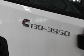 绿卡S&nbsp;载货车外观                                                图片