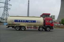 东风柳汽底盘&nbsp;粉粒物料运输车外观图片