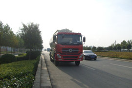 东风商用车底盘&nbsp;粉粒物料运输车外观图片