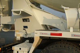 一汽解放底盘&nbsp;混凝土搅拌车上装                                                图片