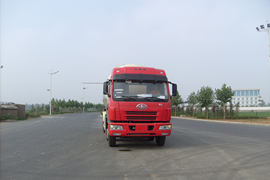 一汽解放底盘&nbsp;粉粒物料运输车外观图片