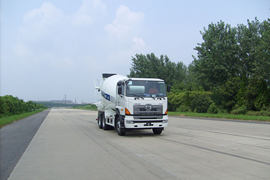 广汽日野底盘&nbsp;混凝土搅拌车外观                                                图片