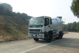 五十铃底盘&nbsp;混凝土搅拌车外观                                                图片