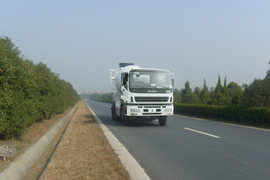 五十铃底盘&nbsp;混凝土搅拌车外观                                                图片