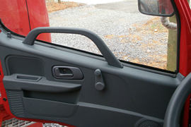 金刚&nbsp;自卸车驾驶室                                               图片