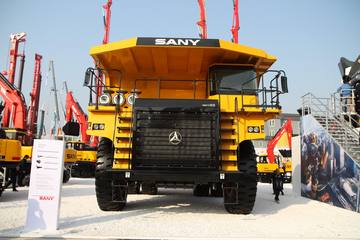 三一 SRT33 矿山车