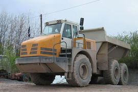 利勃海尔--铰接式卡车&nbsp;铰接式卡车外观                                                图片