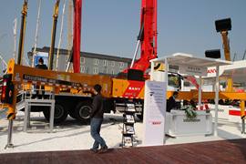 奔驰底盘&nbsp;泵车上装                                                图片