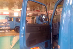 江铃经典顺达 116马力 4.22米单排厢式轻卡