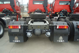 豪瀚J7B&nbsp;牵引车外观                                                图片