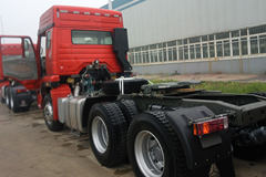 中国重汽 豪瀚重卡 336马力 6X4 牵引车(ZZ4255N3246C1B)