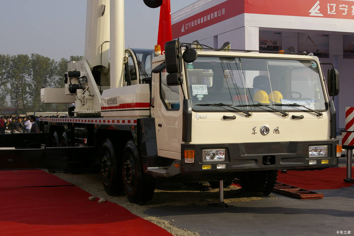 抚挖重工 55吨吊车