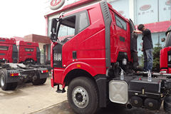 解放 J6P重卡 350马力 6X4 5.8米自卸车(平头)(CA3250P66K2L1T1A1E)