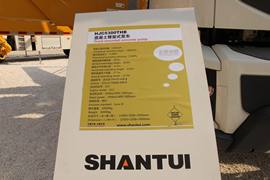 沃尔沃底盘 泵车&nbsp;泵车底盘                                                图片