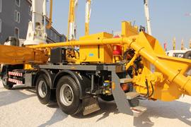 沃尔沃底盘 泵车&nbsp;泵车底盘                                                图片