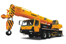 70吨级 吊车&nbsp;吊车外观                                                图片