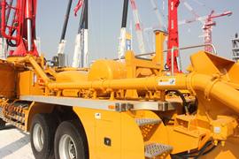 徐工--奔驰底盘 泵车&nbsp;泵车底盘                                                图片