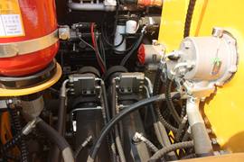 徐工--沃尔沃底盘 泵车&nbsp;泵车上装                                                图片