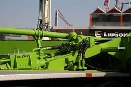 奔驰底盘 泵车&nbsp;泵车上装                                                图片