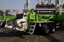 奔驰底盘 泵车&nbsp;泵车外观                                                图片