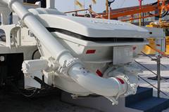 中联重科 47米混凝土泵车(奔驰底盘)