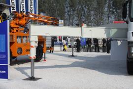 奔驰底盘 泵车&nbsp;泵车底盘                                                图片