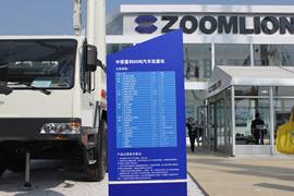 汽车起重机 吊车&nbsp;吊车底盘                                                图片