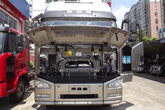 解放 J6P重卡 420马力 6X4 牵引车(CA4250P66K24T1A1HE)