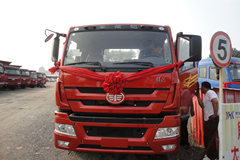 青岛解放 新悍威(J5M)中卡 160马力 4X2 6.75米仓栅式载货车(底盘)(CA5167XXYP1K2L2EA80)