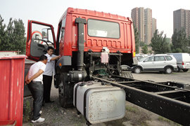 新悍威J5M&nbsp;载货车外观                                                图片