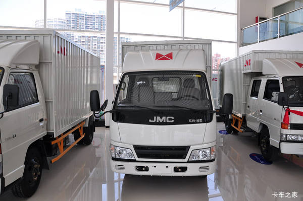 江铃 新凯运 109马力 3.6米排半厢式轻卡(宽体)(JX5048XXYXPG2)