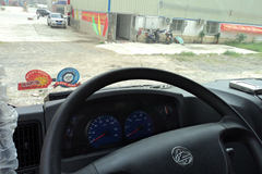 东风柳汽 乘龙 160马力 4.5米自卸车(LZ3050RAH)