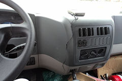 东风柳汽 乘龙 160马力 4.5米自卸车(LZ3050RAH)