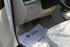 2012款福田 征服者 2.8L柴油 四驱 双排皮卡