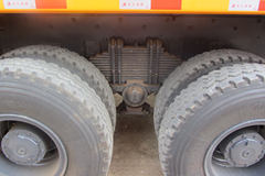 北奔 NG80系列重卡 350马力 8X4 7.5米自卸车(ND3314D41J)