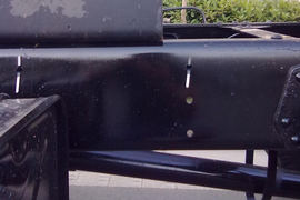 金刚&nbsp;随车吊底盘图片