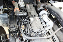 乘龙M7&nbsp;牵引车底盘                                                图片