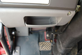 徐工重卡底盘&nbsp;随车吊驾驶室图片