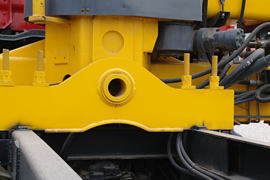 徐工重卡底盘&nbsp;随车吊上装图片