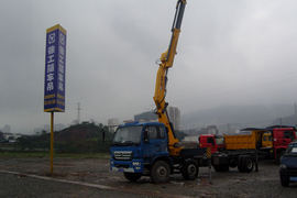 徐工重卡底盘&nbsp;随车吊外观图片