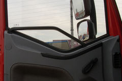 解放 J6L中卡 160马力 4X2 厢式载货车(CA5160XXYP62K1L4A1E)