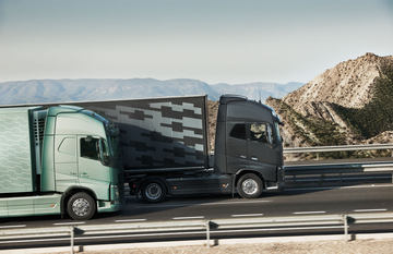 �ֶ��� ��FH16�ؿ� 700���� 4X2 ǣ����ͼƬ