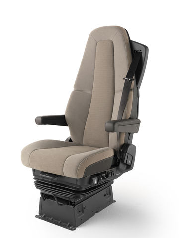 �ֶ��� ��FH16�ؿ� 700���� 4X2 ǣ����ͼƬ