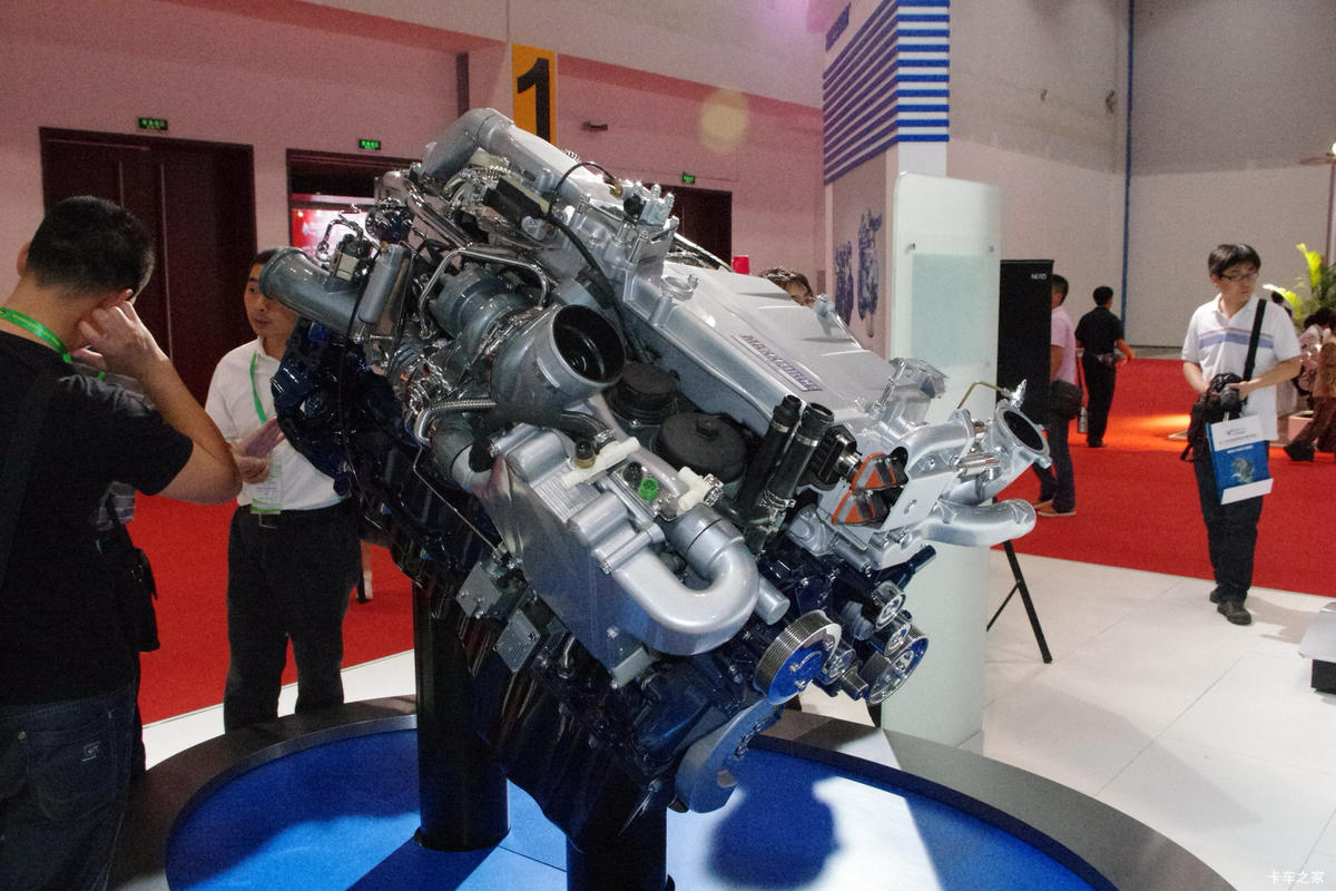 迈斯福13L 475马力 12.4L 国四 柴油发动机