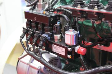 ����CA6SL1-24E4N 240���� 7.7L ���� ��Ȼ��������ͼƬ