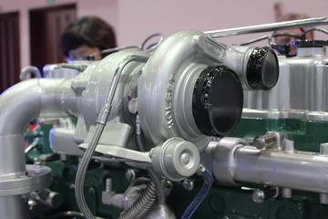 ����CA6SL1-24E4N 240���� 7.7L ���� ��Ȼ��������ͼƬ