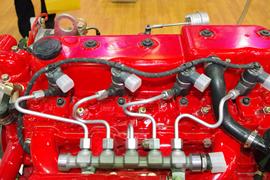 全柴4B系列&nbsp;发动机外观                                                图片