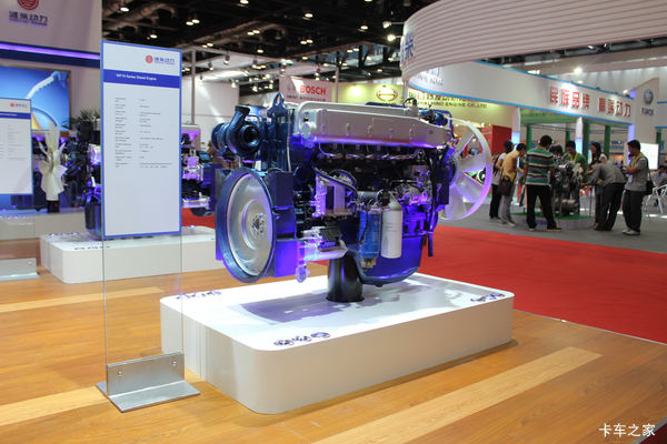 潍柴WP10NG300E50 300马力 10L 国五 天然气发动机